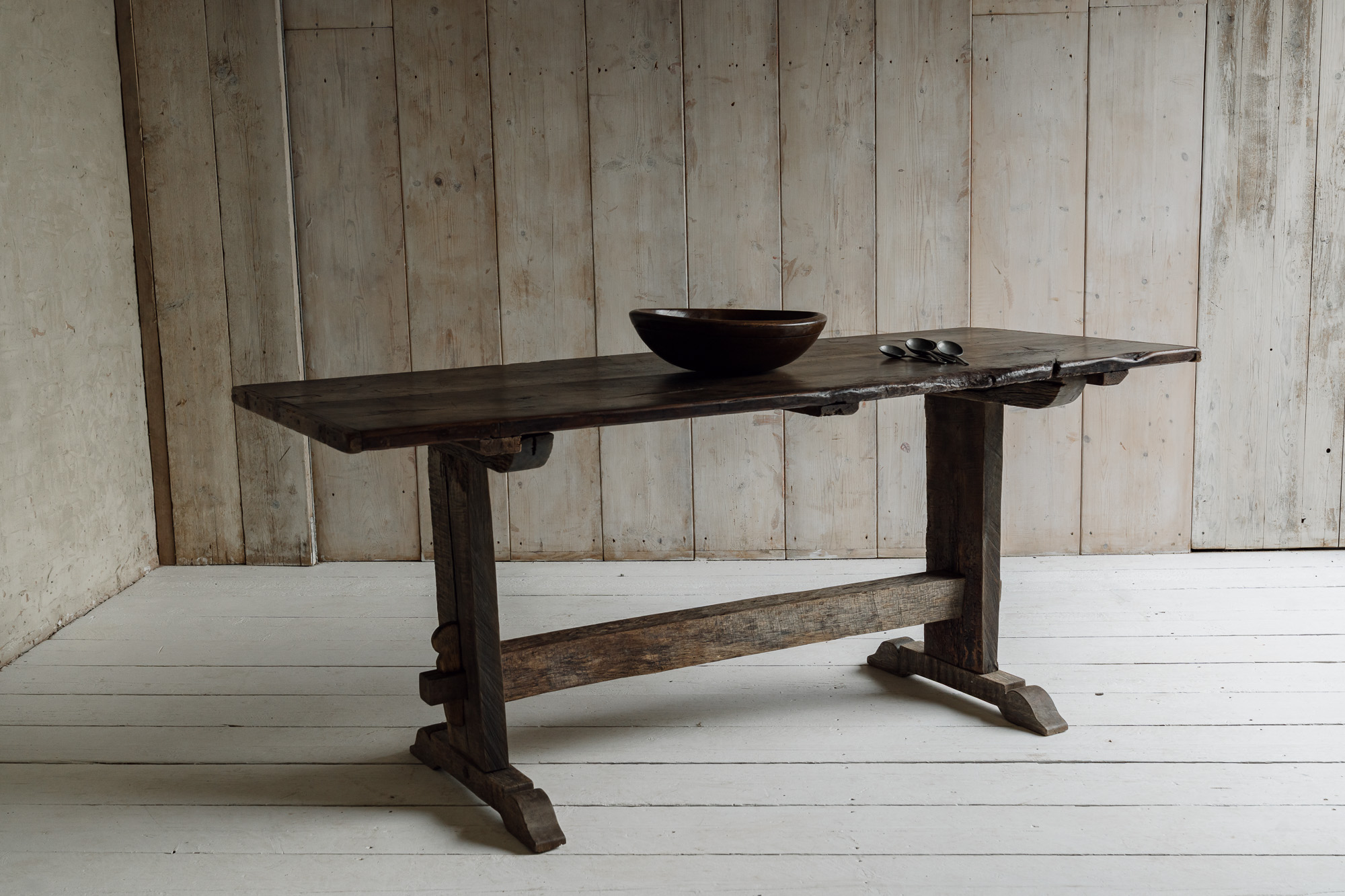 Rare Late 17th Century Iberian Walnut Plank Table | Twist & Hardy